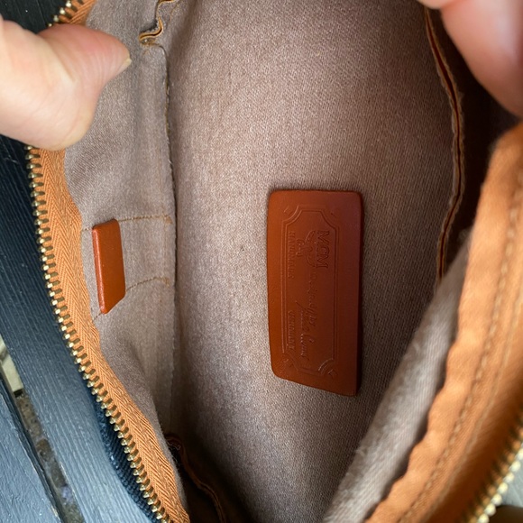 MCM Belt Bag - Picture 8 of 8